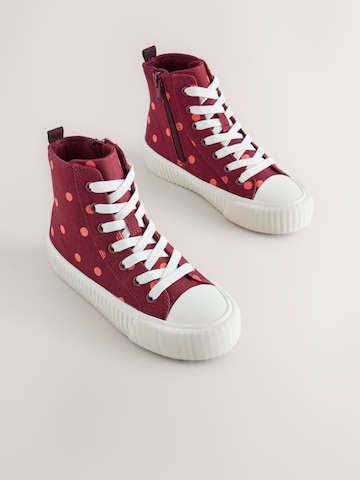 Next Sneaker in Rot