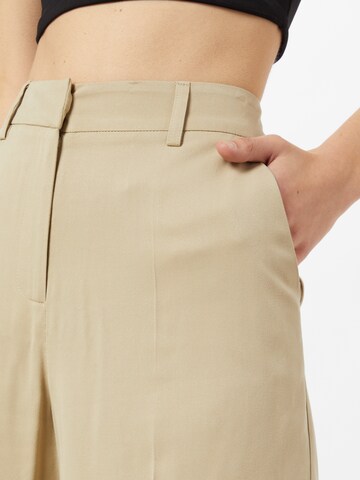 Loosefit Pantaloni con piega frontale 'Delilah' di Aligne in beige