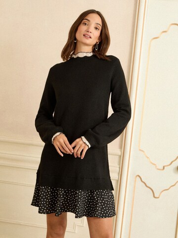 Robes en maille love & roses en noir