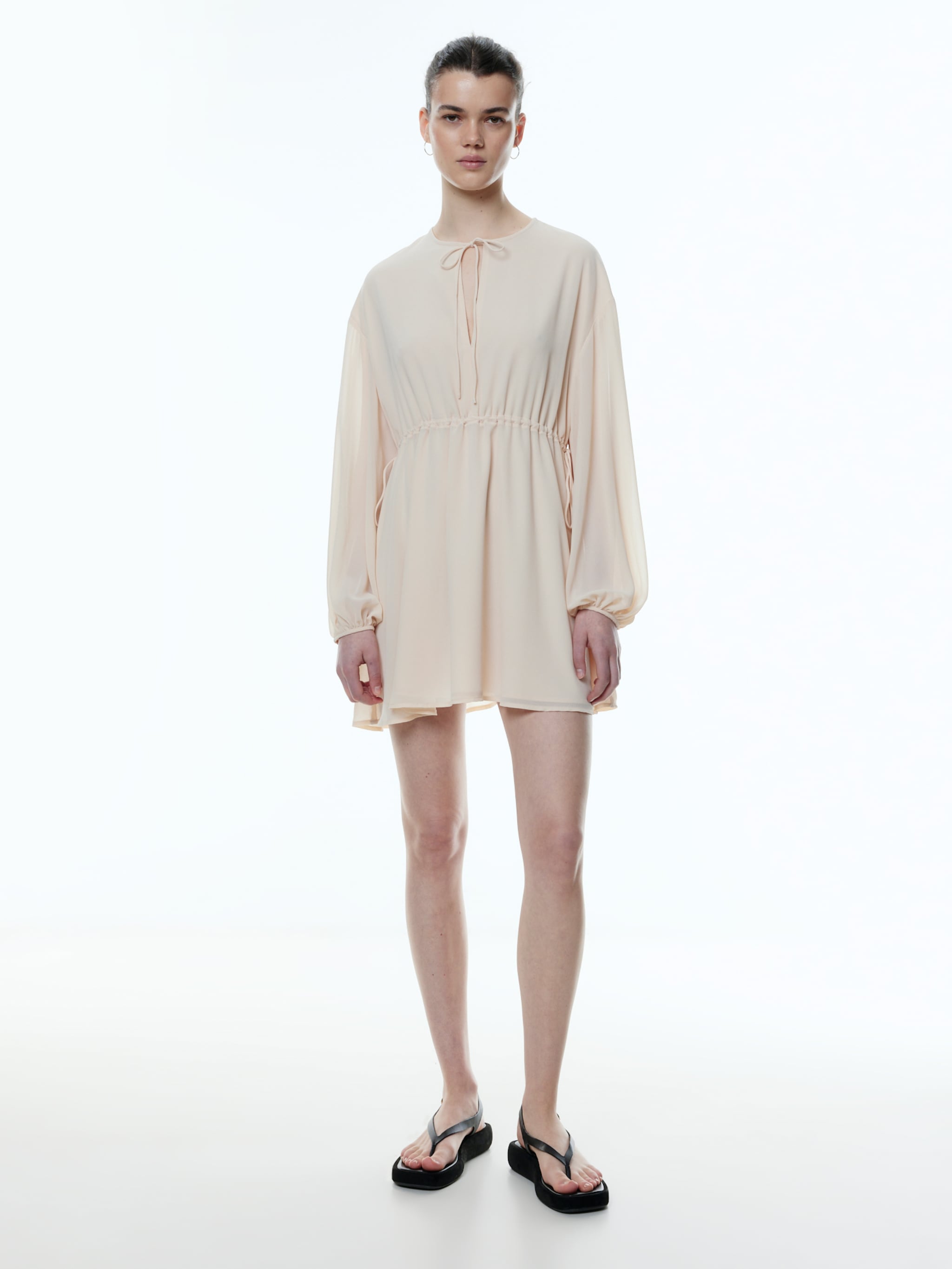 EDITED Robe-chemise 'Janette' crème
