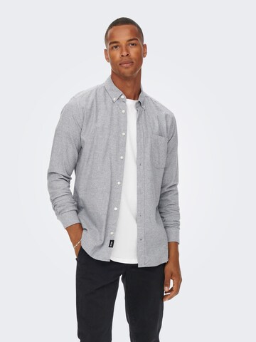 Only & Sons - Regular Fit Camisa 'Niko' em cinzento: frente