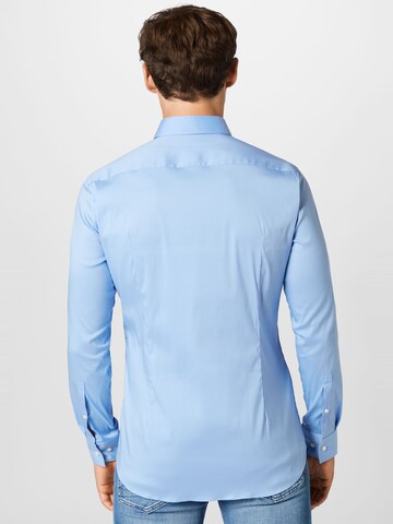 HUGO - Ajuste estrecho Camisa 'Kenno' en azul