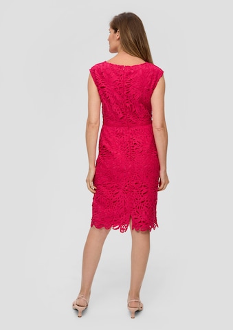 s.Oliver BLACK LABEL Коктейльное платье в Ярко-розовый
