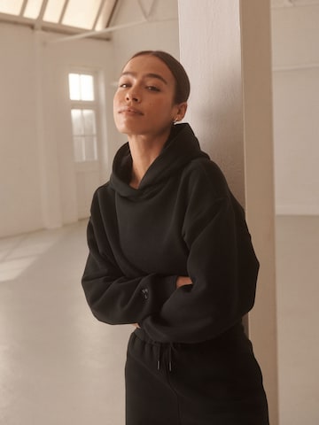 Next Sweatshirt in Black