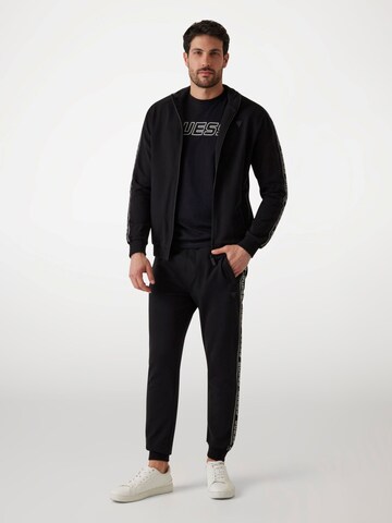 GUESS - regular Pantalón deportivo 'Z2YB19K6ZS1' en negro