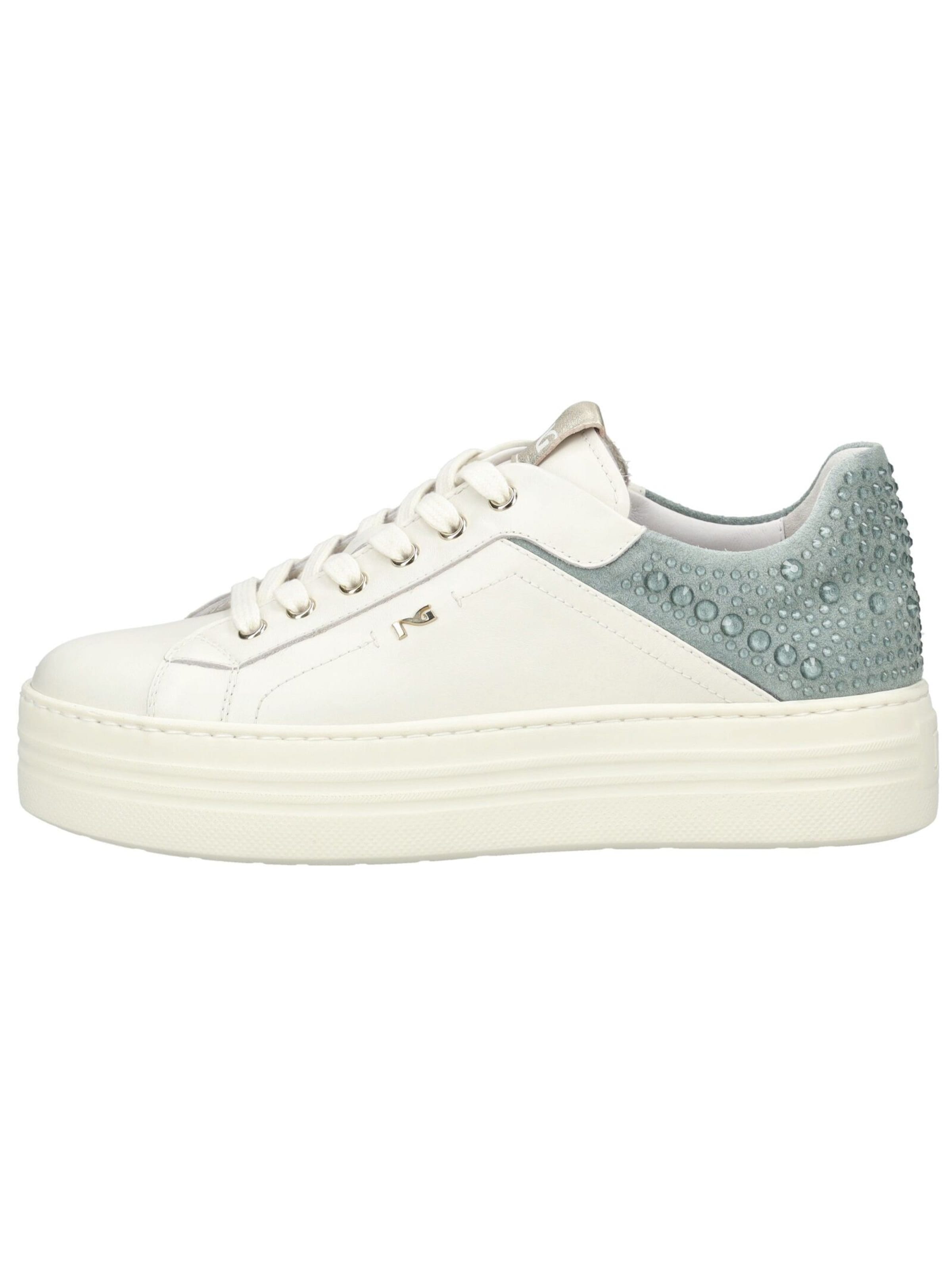 Baskets basses Nero Giardini en blanc