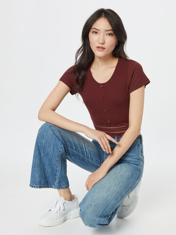 ABOUT YOU Shirt 'Carin' in Bruin