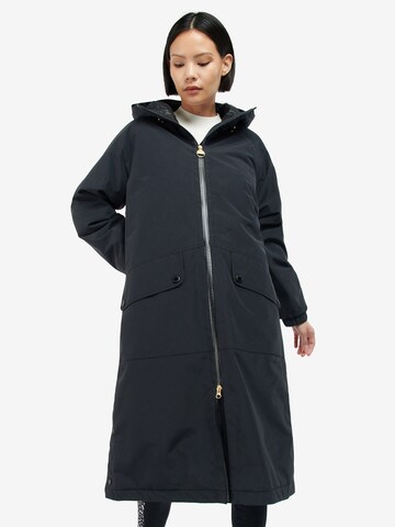 Barbour International Ανοιξιάτικο και φθινοπωρινό παλτό σε μαύρο: μπροστά