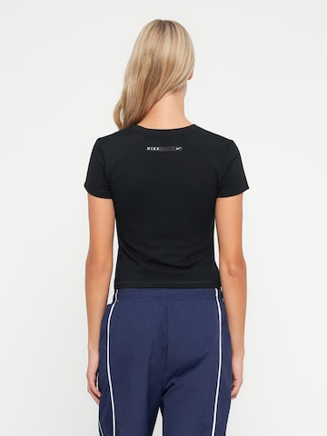 Nike Sportswear Shirt in Black