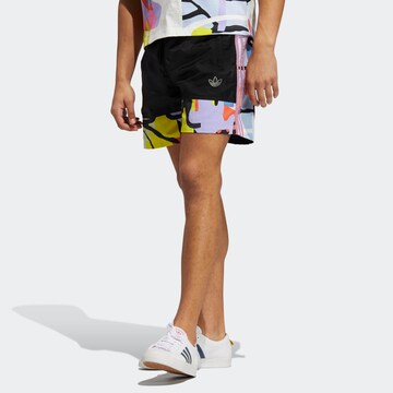ADIDAS ORIGINALS Regular Shorts in Schwarz: Vorderseite