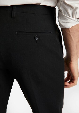 CINQUE Slim fit Pants in Black