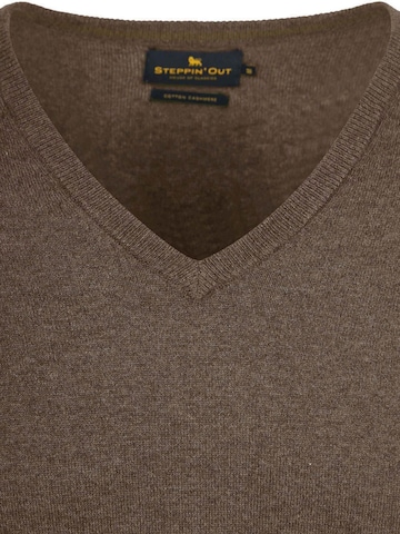 Steppin' out Sweater in Grey