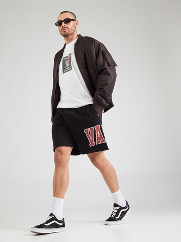 Tricou 'Paperback Writer' de la VANS pe alb