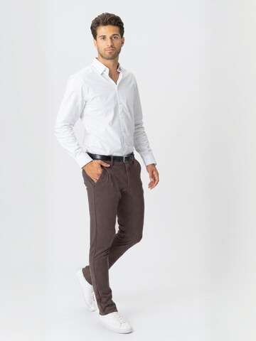TEESHOPPEN Regular Trousers ' Performance ' in Brown: front