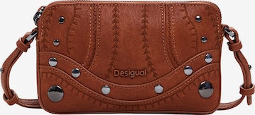 DesigualPismo torbica - smeđa boja: prednji dio