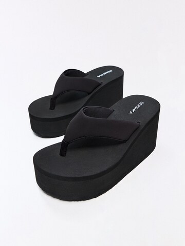 Bershka Žabky - Čierna