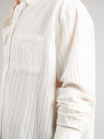 WEEKDAY Классический крой Рубашка в Белый
