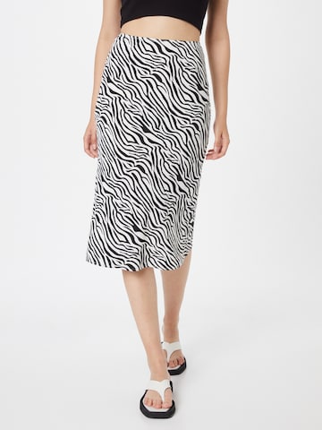 Parallel Lines Skirt in Black: front