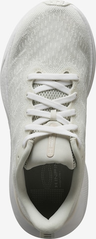 Chaussure de course 'Infinite Pro Cool Down' UNDER ARMOUR en blanc