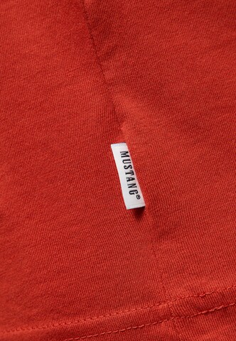 MUSTANG T-Shirt 'Austin' in Rot