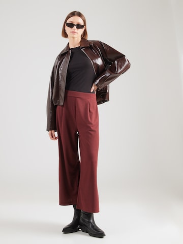s.Oliver Wide leg Παντελόνι πλισέ σε κόκκινο