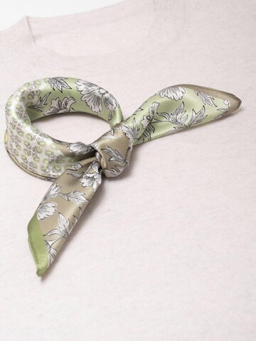 MayTree Scarf 'Seidentuch Blumen Quartett' in Green