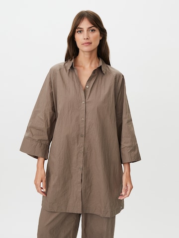Chemisier 'MaIsenra' Masai en marron : devant