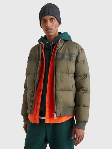 TOMMY HILFIGER Winter Jacket in Green: front