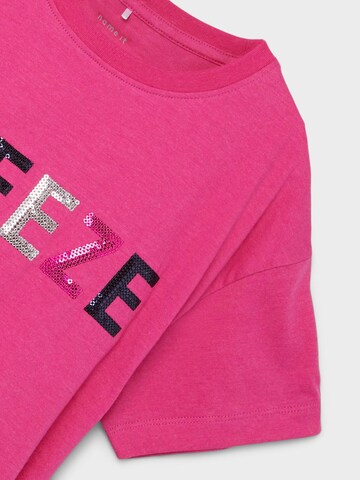 T-Shirt 'DRIBE' NAME IT en rose