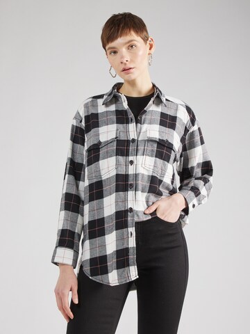 QS Blouse in Zwart: voorkant