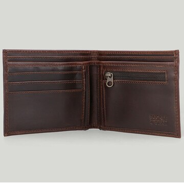 Buckle & Seam Wallet 'Bill' in Brown