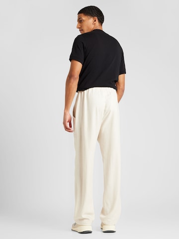 GCDS Regular Trousers in White