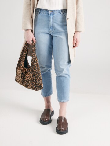 ONLY Carmakoma Regular Jeans in Blue: front
