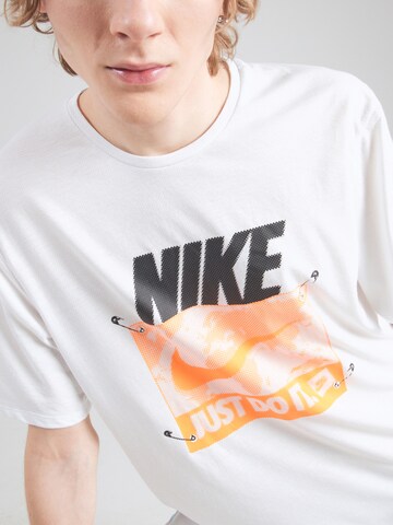 NIKE Λειτουργικό μπλουζάκι 'ENERGY' σε λευκό