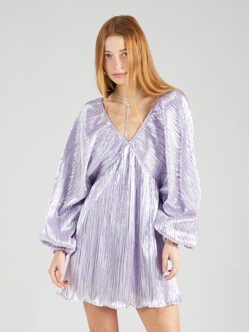 Rochie de cocktail de la Nasty Gal pe mov: față