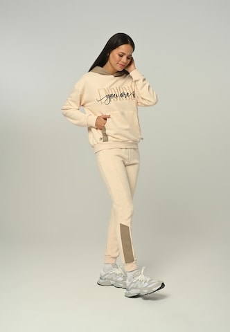 Tom Barron Sweatsuit in Beige