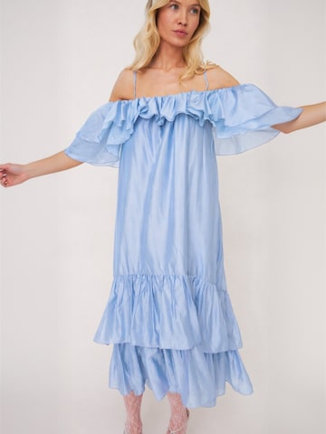 Crās Dress ' Livelycras ' in Blue: front