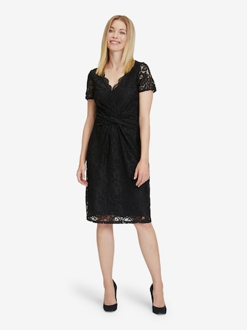 Vera Mont Cocktail Dress in Black: front