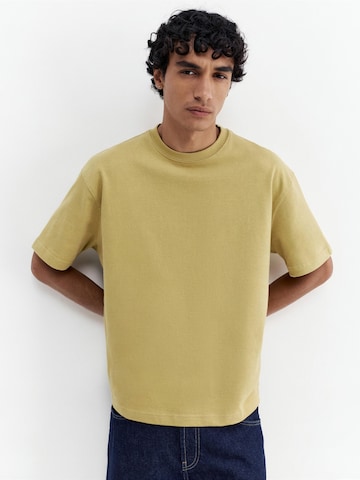 T-Shirt Pull&Bear en jaune : devant