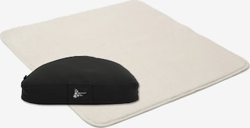 YOGISTAR.COM Mat in Black: front