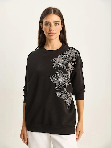 Felpa di Bianco Lucci in nero