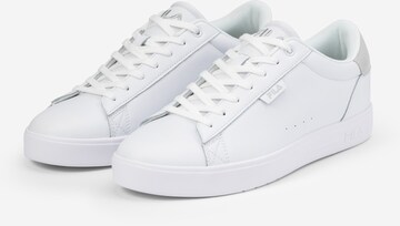 Baskets basses 'BARI' FILA en blanc : devant