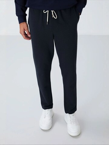 Tommy Life Tapered Workout Pants 'Jogginghose' in Black