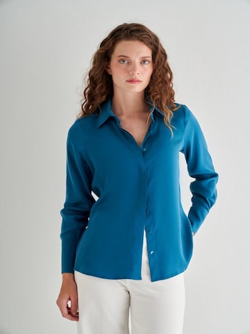 SILK & CASHMERE Shirt in Blauw: voorkant