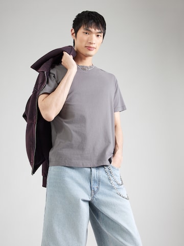 Tricou 'ESSENTIAL' de la Abercrombie & Fitch pe bej: față