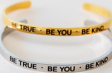 Divasya Bracelet 'Be true - be you - be kind' in Silver: front