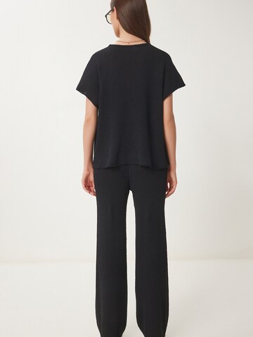 Happiness İstanbul Set in Schwarz