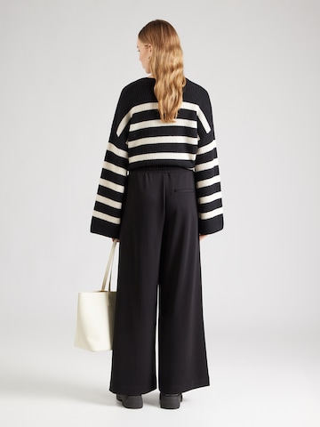 COMMA Wide leg Trousers in Black