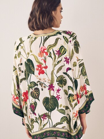 Next Kimono värissä valkoinen