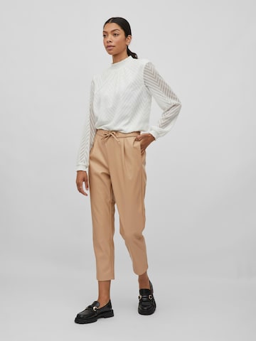 VILA - regular Pantalón plisado 'Nille' en beige